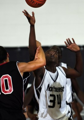 Lincoln Northeast's Dol Kutey heads myHitNescom's 2008/2009 Out-State All Metro Dream Team
